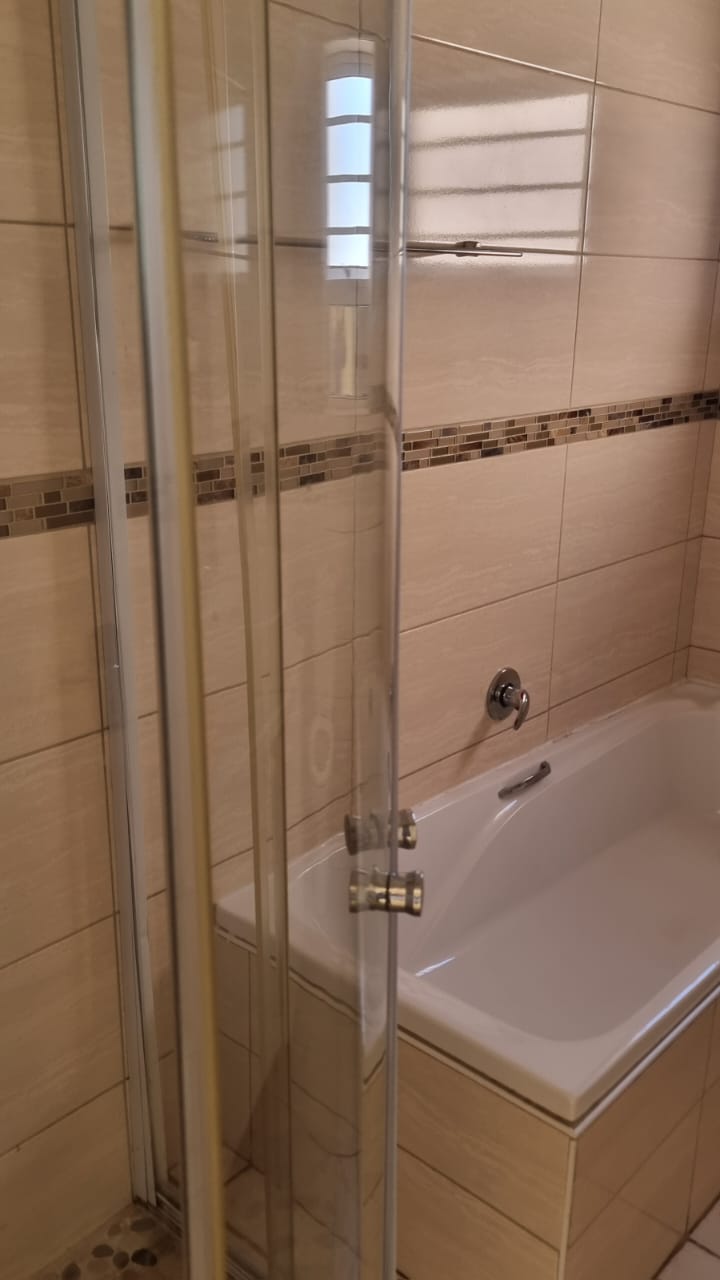 To Let 3 Bedroom Property for Rent in Jeffreys Bay Central Eastern Cape